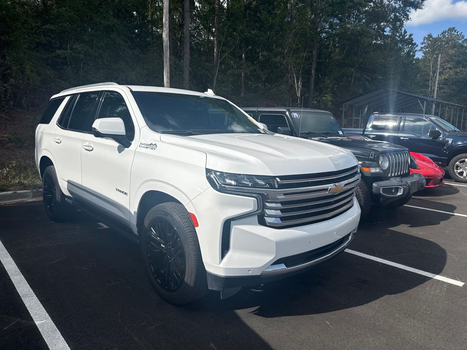 2023 Chevrolet Tahoe High Country — photo 1 of 6
