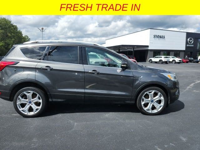 2019 Ford Escape Titanium — photo 1 of 32