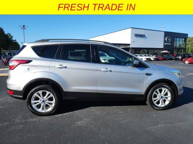2017 Ford Escape SE — photo 1 of 31