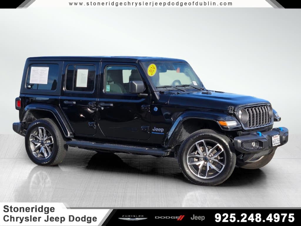 2024 Jeep Wrangler Base — photo 1 of 32