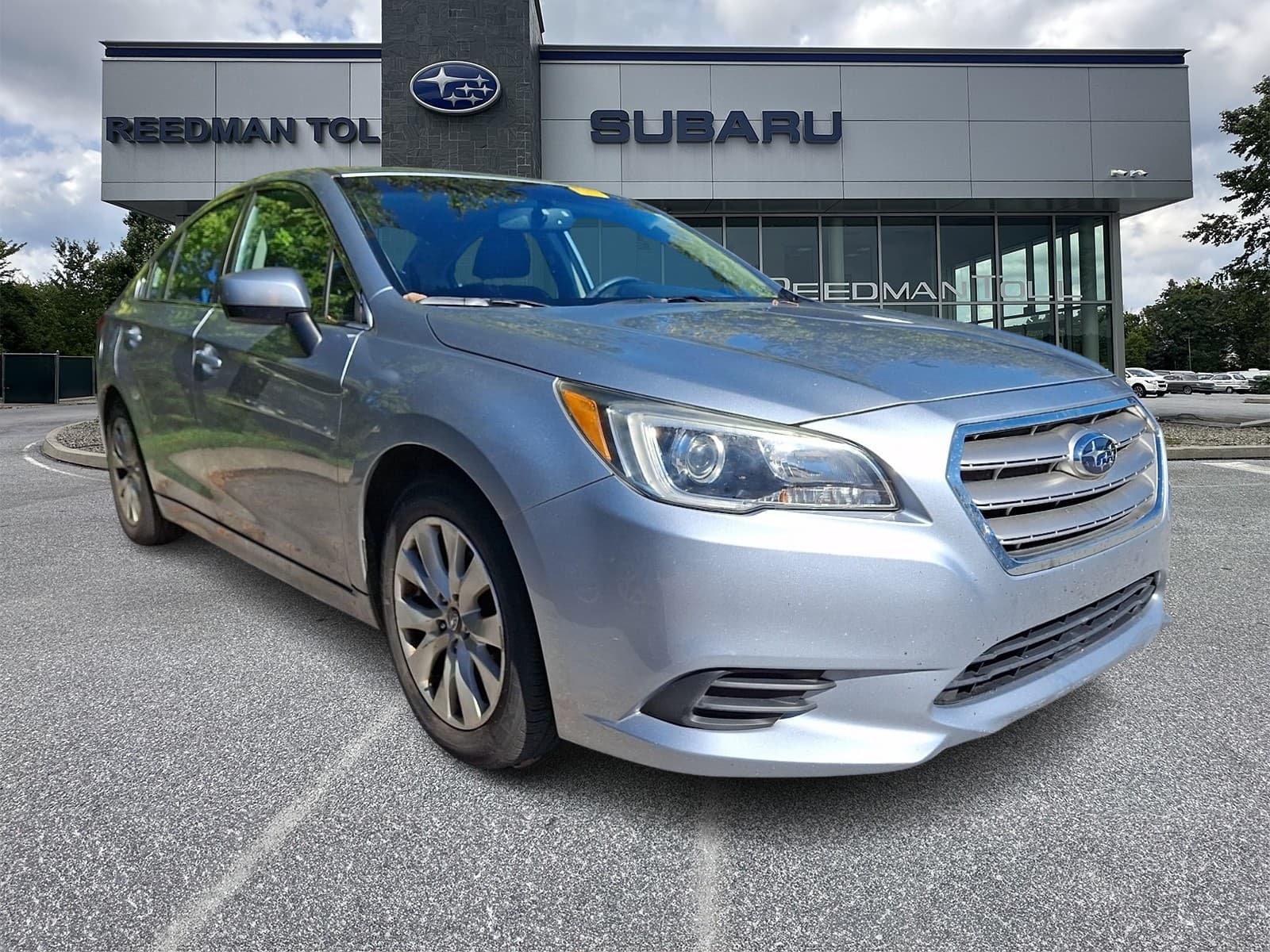 2017 Subaru Legacy Premium — photo 1 of 5