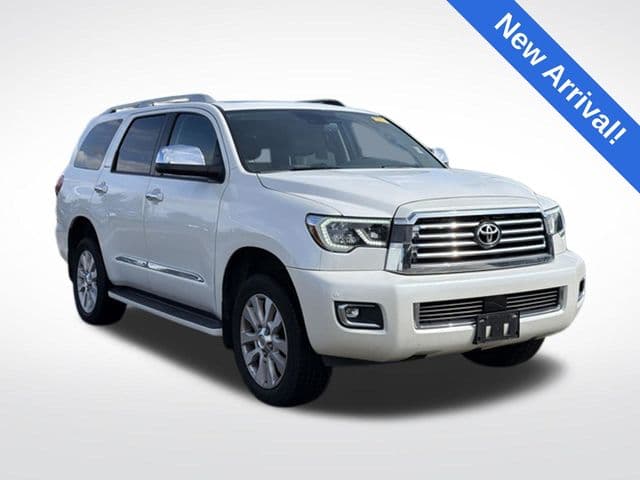 2021 Toyota Sequoia Platinum — photo 1 of 14