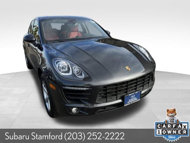 2018 Porsche Macan Base — photo 1 of 35