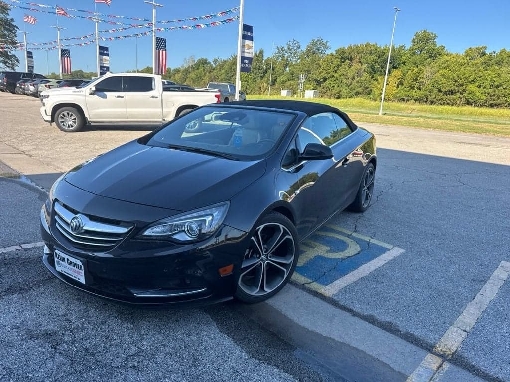 2018 Buick Cascada Premium — photo 1 of 7