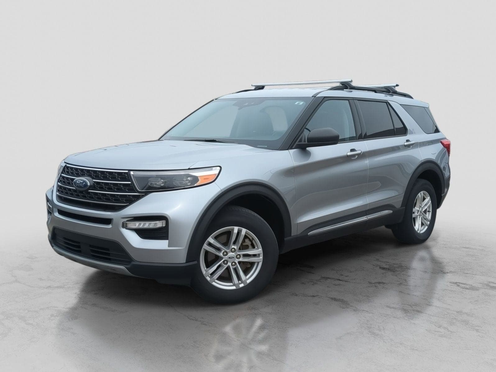 2023 Ford Explorer XLT — photo 1 of 35