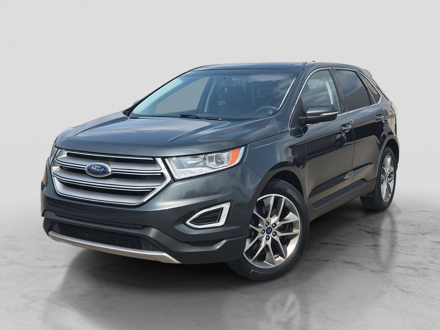 2015 Ford Edge Titanium — photo 1 of 37