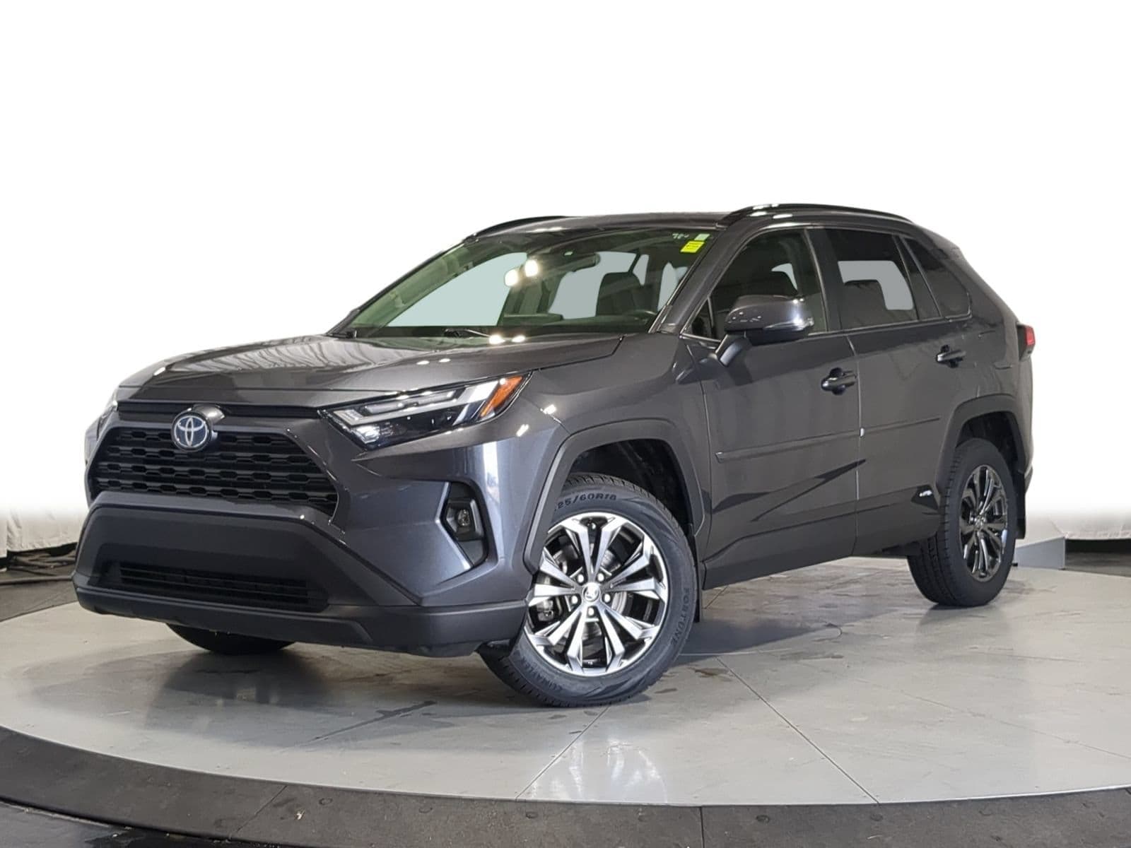 2024 Toyota RAV4 Hybrid XLE Premium — photo 1 of 33