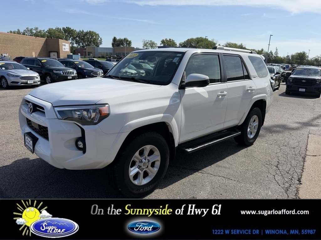 2022 Toyota 4Runner SR5 — photo 1 of 7