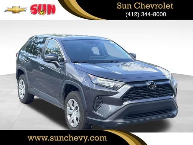 2022 Toyota RAV4 LE — photo 1 of 14