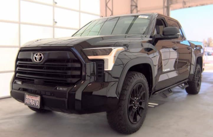 2023 Toyota Tundra 4WD Base — photo 1 of 7