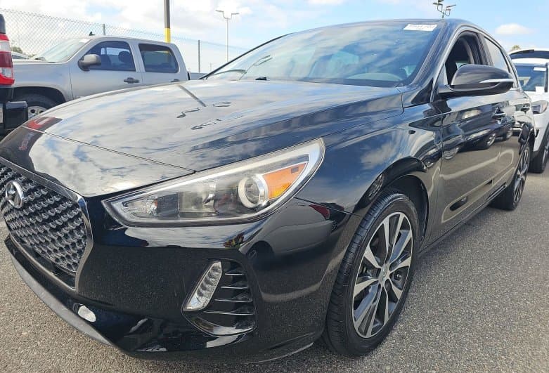 2018 Hyundai Elantra GT Base — photo 1 of 6