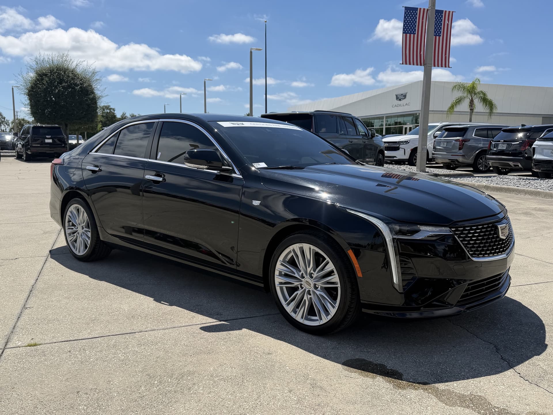 2025 Cadillac CT4 Premium Luxury — photo 1 of 34