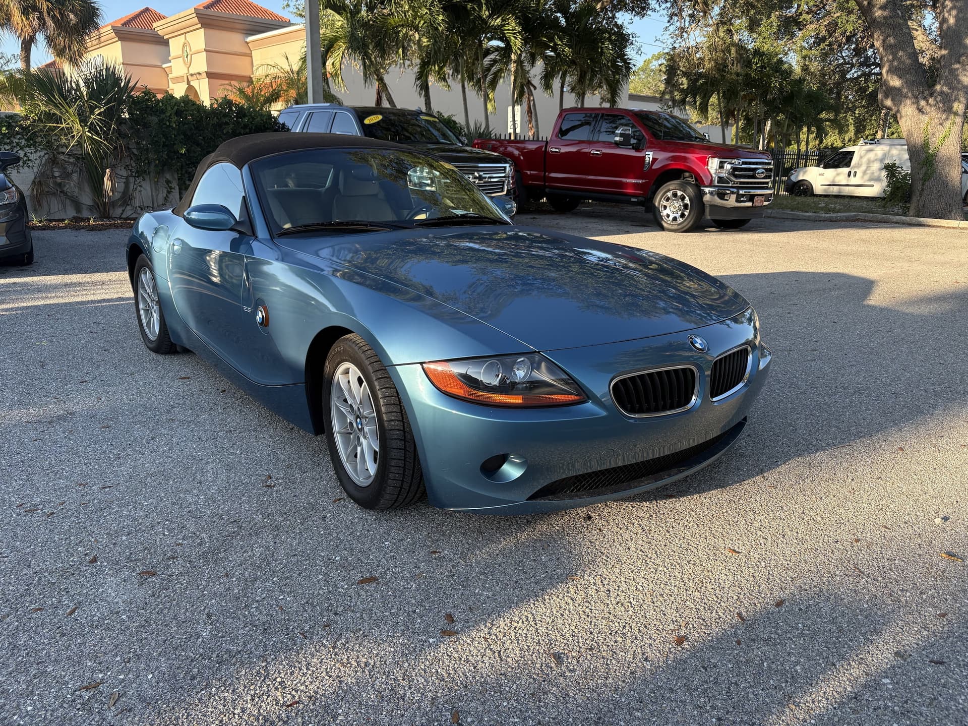 2003 BMW Z4 2.5i — photo 1 of 6