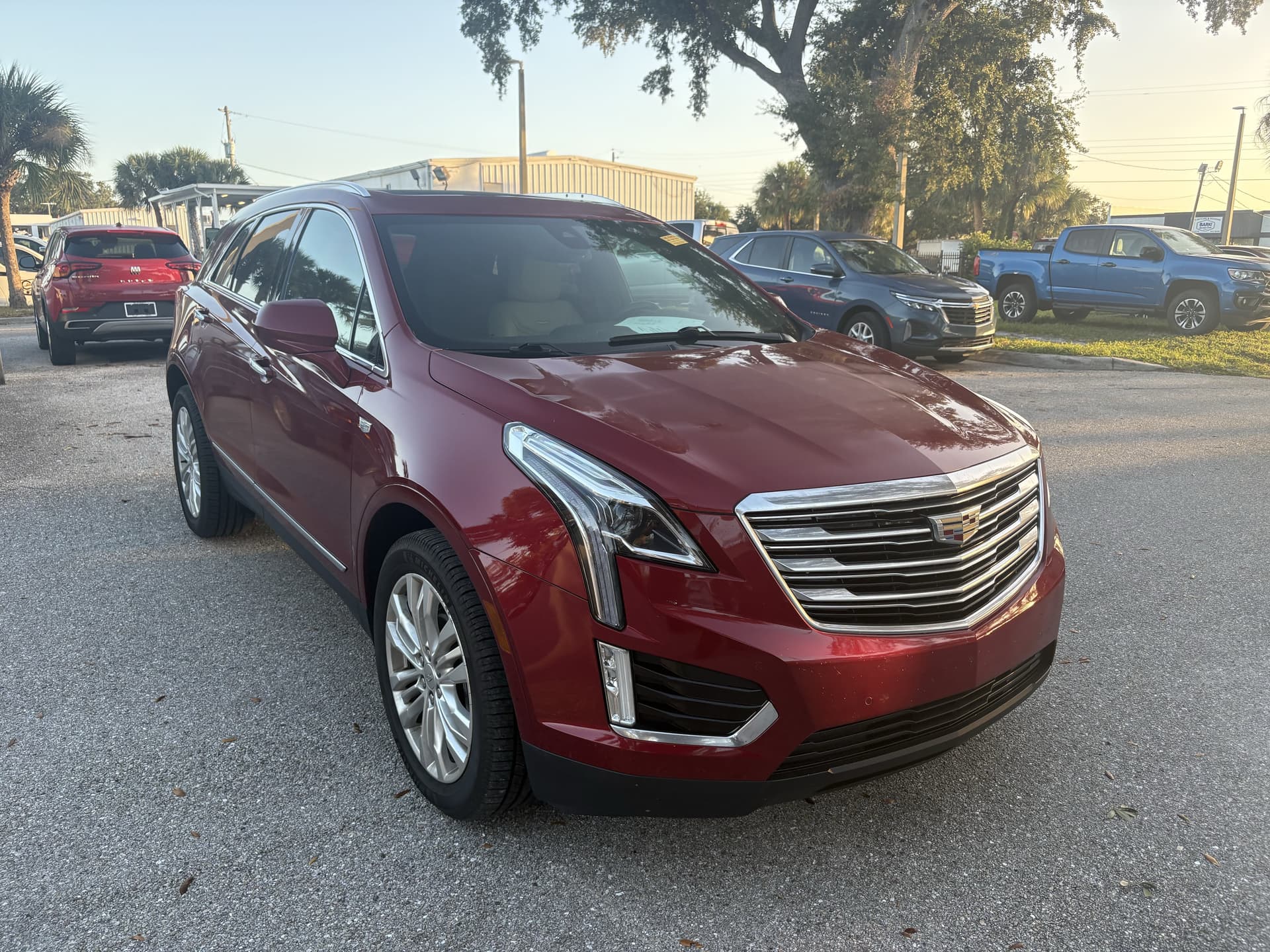2019 Cadillac XT5 Premium Luxury FWD — photo 1 of 12