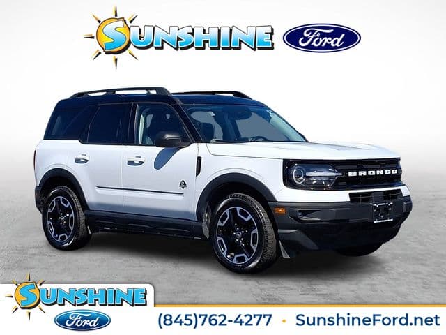 2023 Ford Bronco Sport Outer Banks — photo 1 of 32