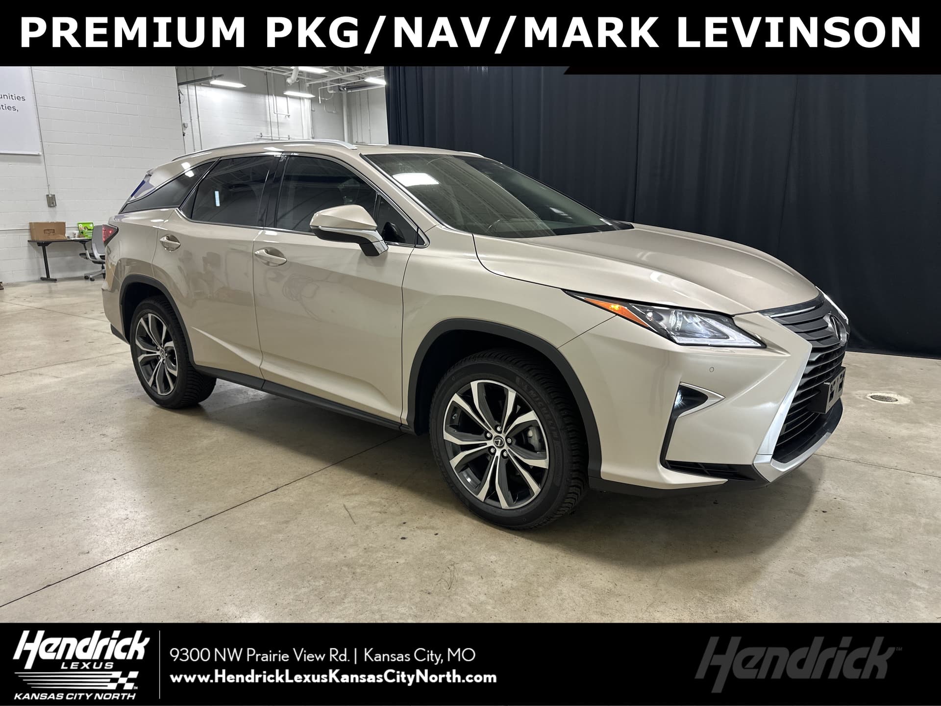 2019 Lexus RX RX 350L Premium — photo 1 of 37