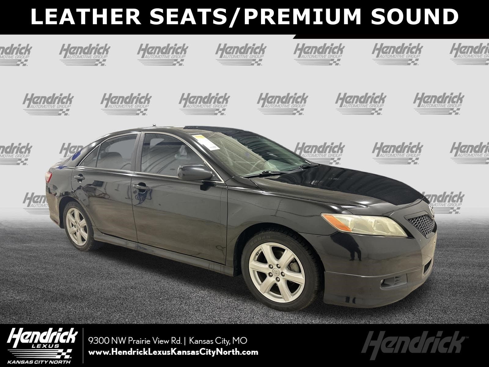 2009 Toyota Camry SE — photo 1 of 36
