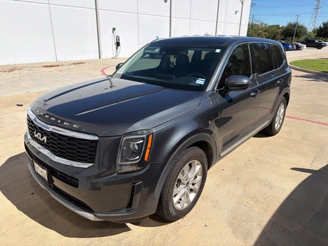 2022 Kia Telluride LX — photo 1 of 2