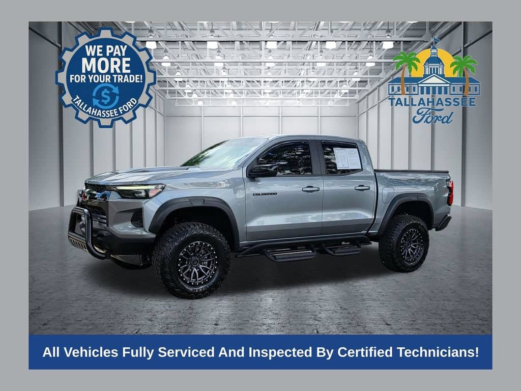 2025 Chevrolet Colorado 4WD ZR2 — photo 1 of 35