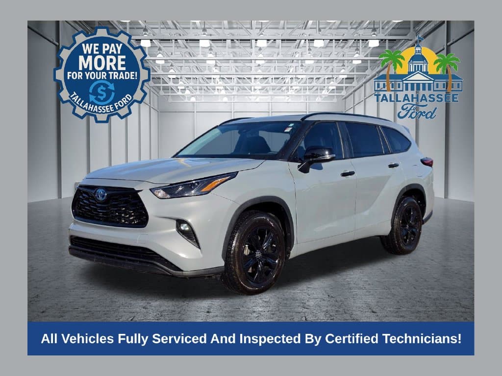 2024 Toyota Highlander Base — photo 1 of 15