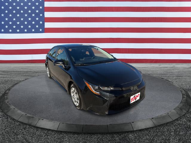 2021 Toyota Corolla LE — photo 1 of 24
