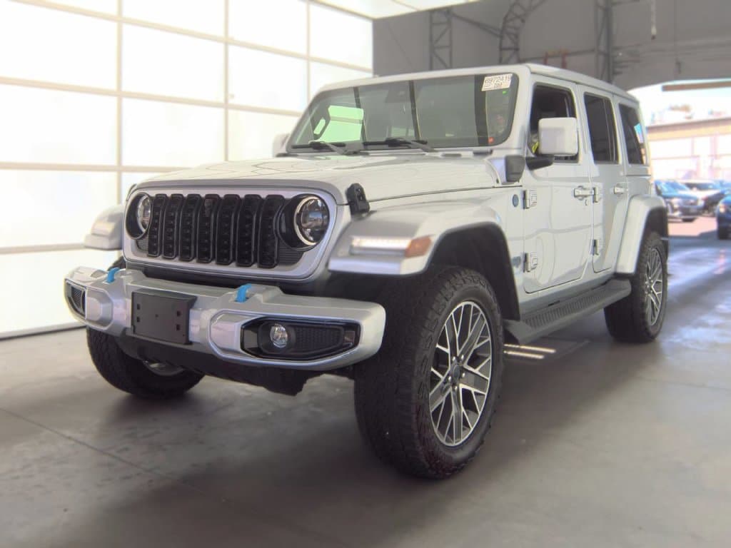 2024 Jeep Wrangler Base — photo 1 of 6