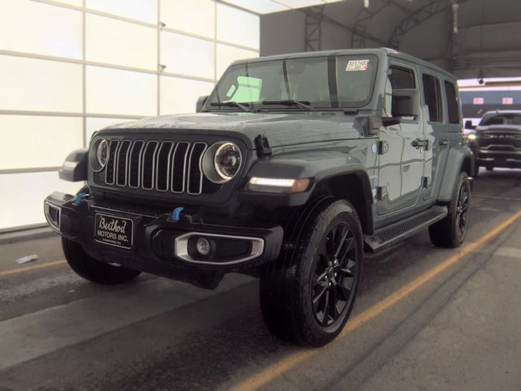 2024 Jeep Wrangler Base — photo 1 of 6