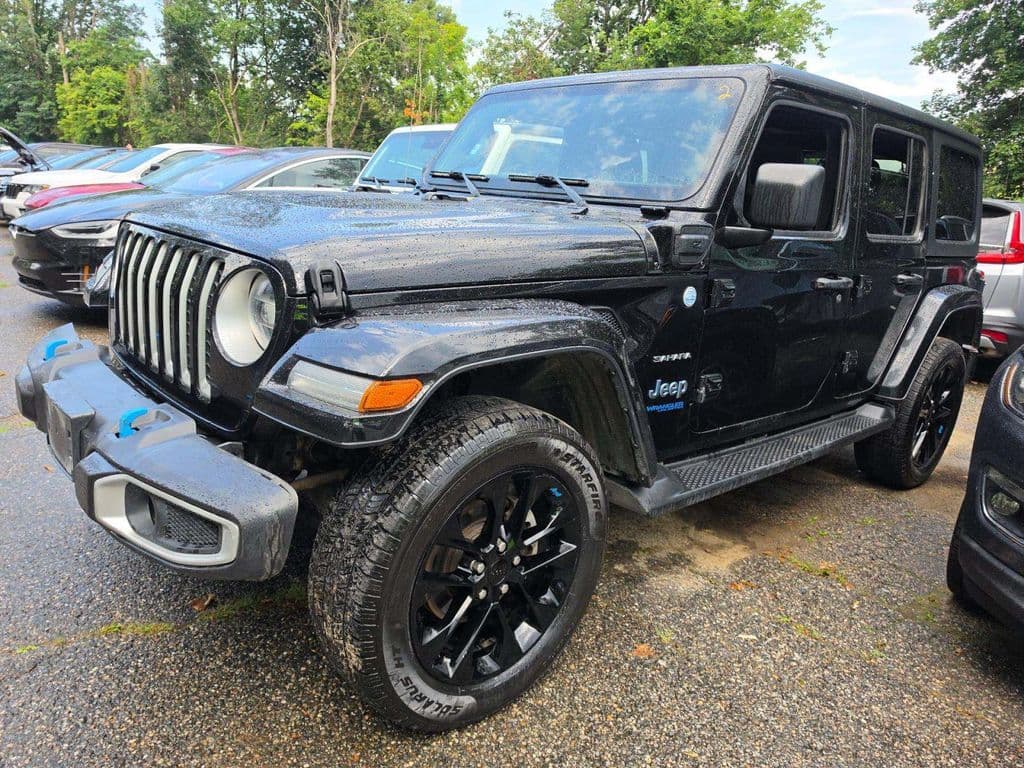 2022 Jeep Wrangler Unlimited Sahara — photo 1 of 6