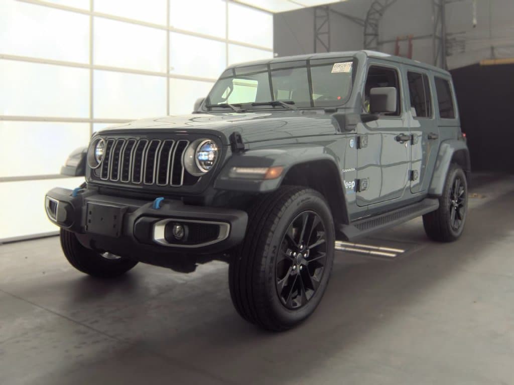 2024 Jeep Wrangler Base — photo 1 of 6