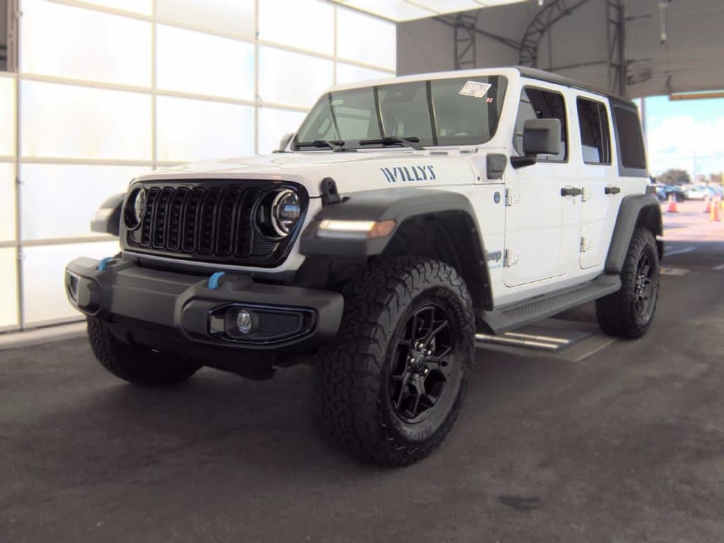 2024 Jeep Wrangler Base — photo 1 of 6