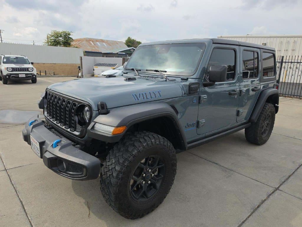 2024 Jeep Wrangler Base — photo 1 of 5