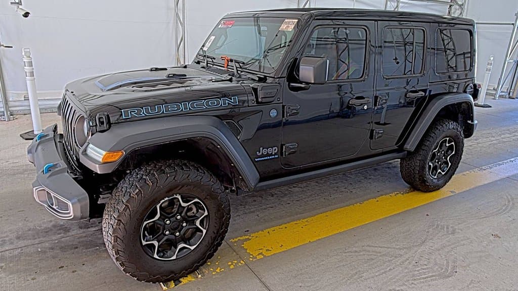2023 Jeep Wrangler Base — photo 1 of 6
