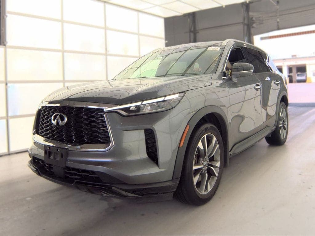2023 INFINITI QX60 LUXE — photo 1 of 6