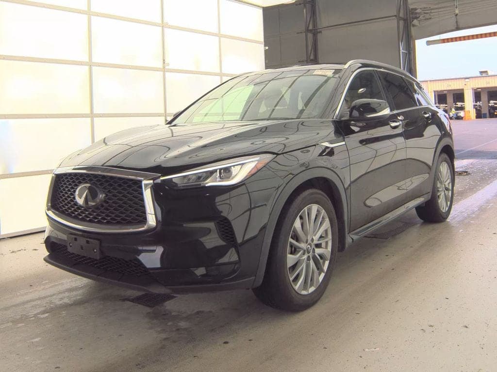 2023 INFINITI QX50 LUXE — photo 1 of 10