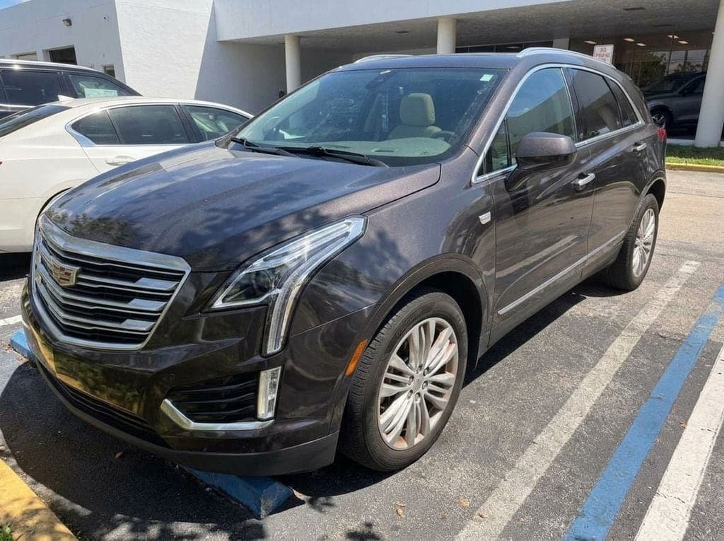 2018 Cadillac XT5 Premium Luxury FWD — photo 1 of 3