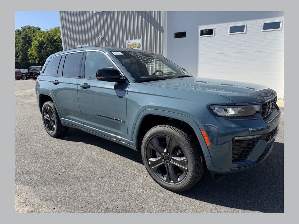 2027 Jeep Grand Cherokee Limited Reserve — photo 1 of 22