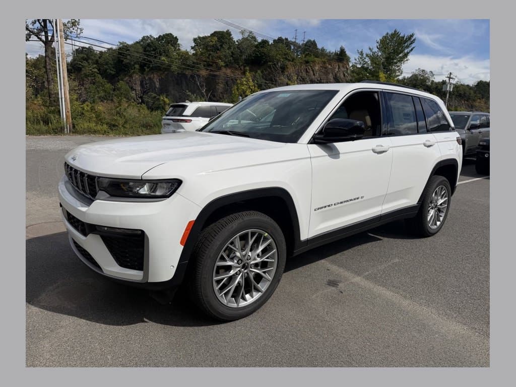 2027 Jeep Grand Cherokee Limited — photo 1 of 21