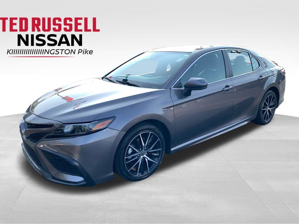 2021 Toyota Camry SE — photo 1 of 30