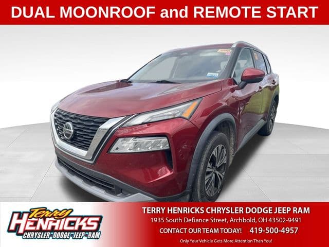 2021 Nissan Rogue SV — photo 1 of 12