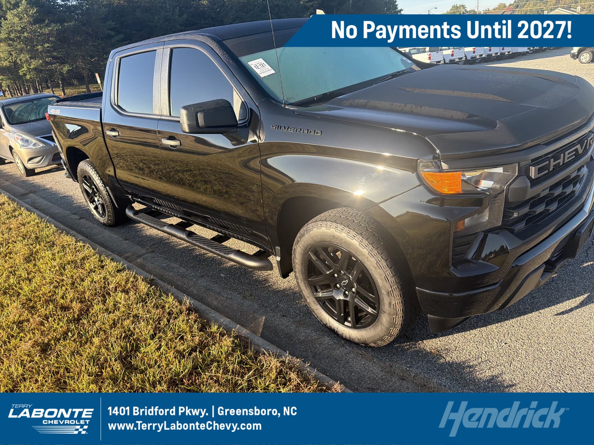 2024 Chevrolet Silverado 1500 Custom — photo 1 of 12