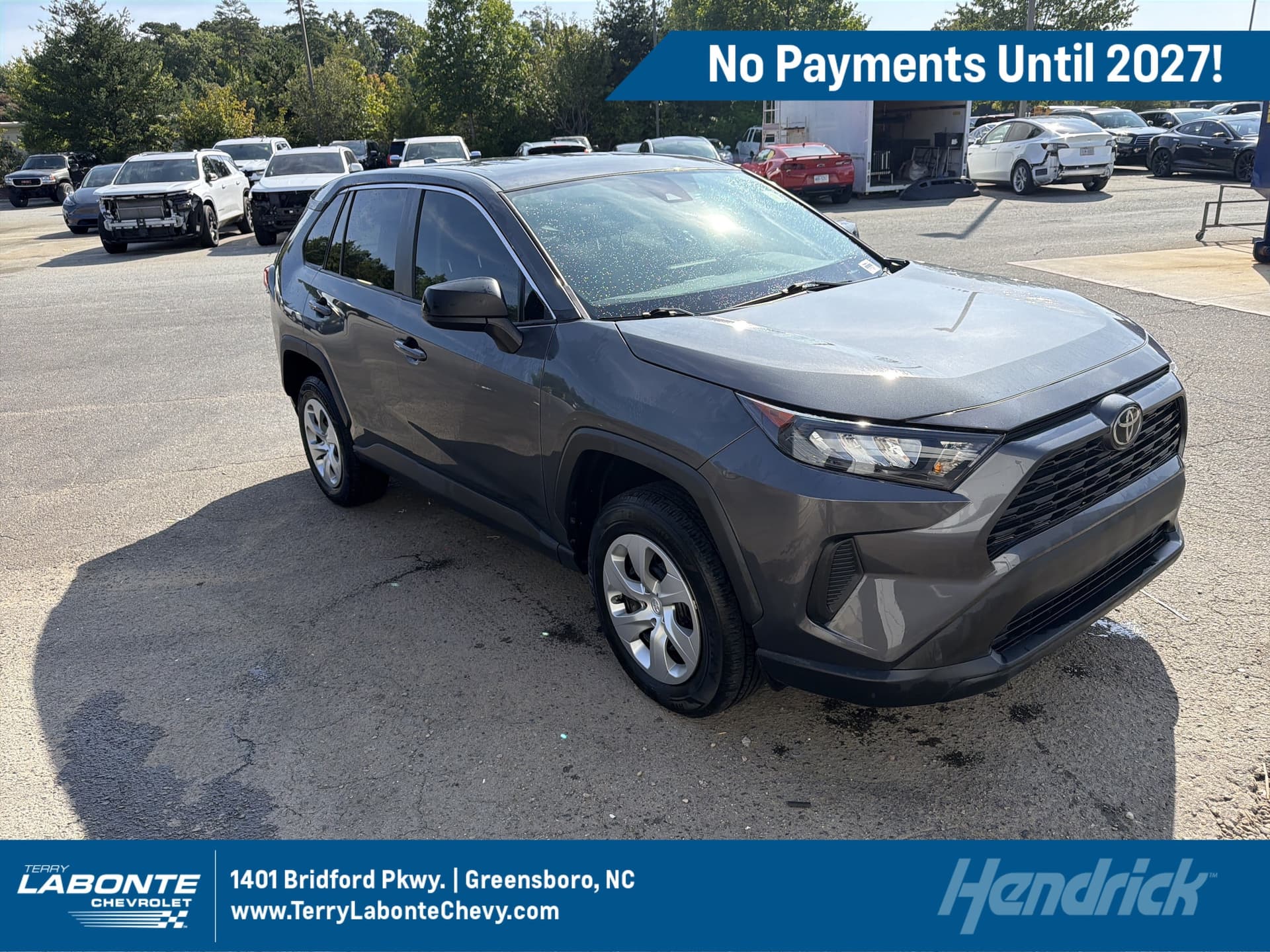 2022 Toyota RAV4 LE — photo 1 of 12