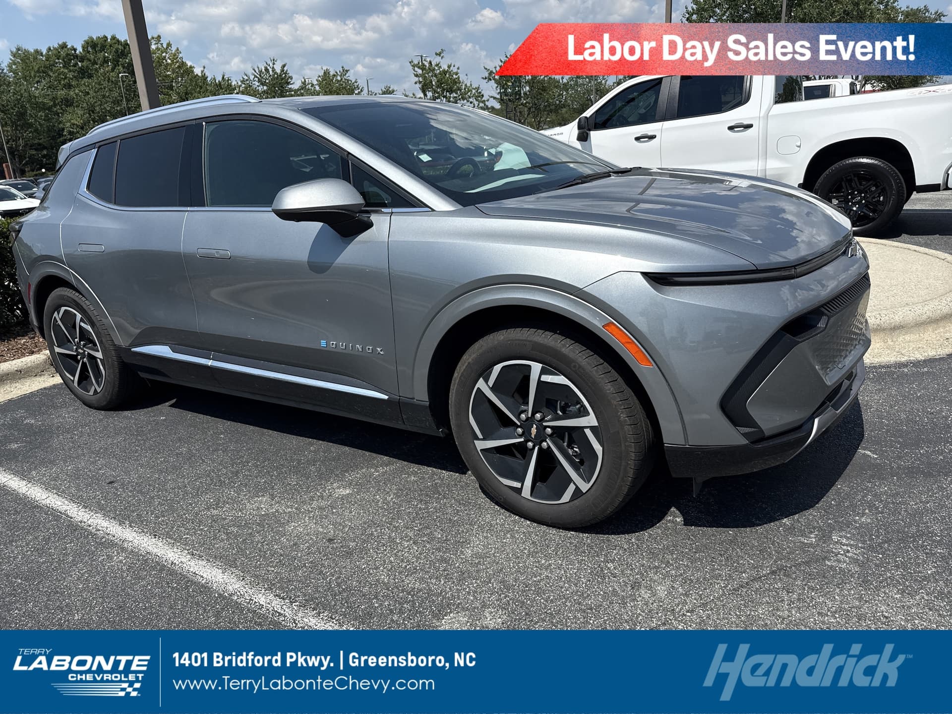 2024 Chevrolet Equinox EV LT — photo 1 of 12