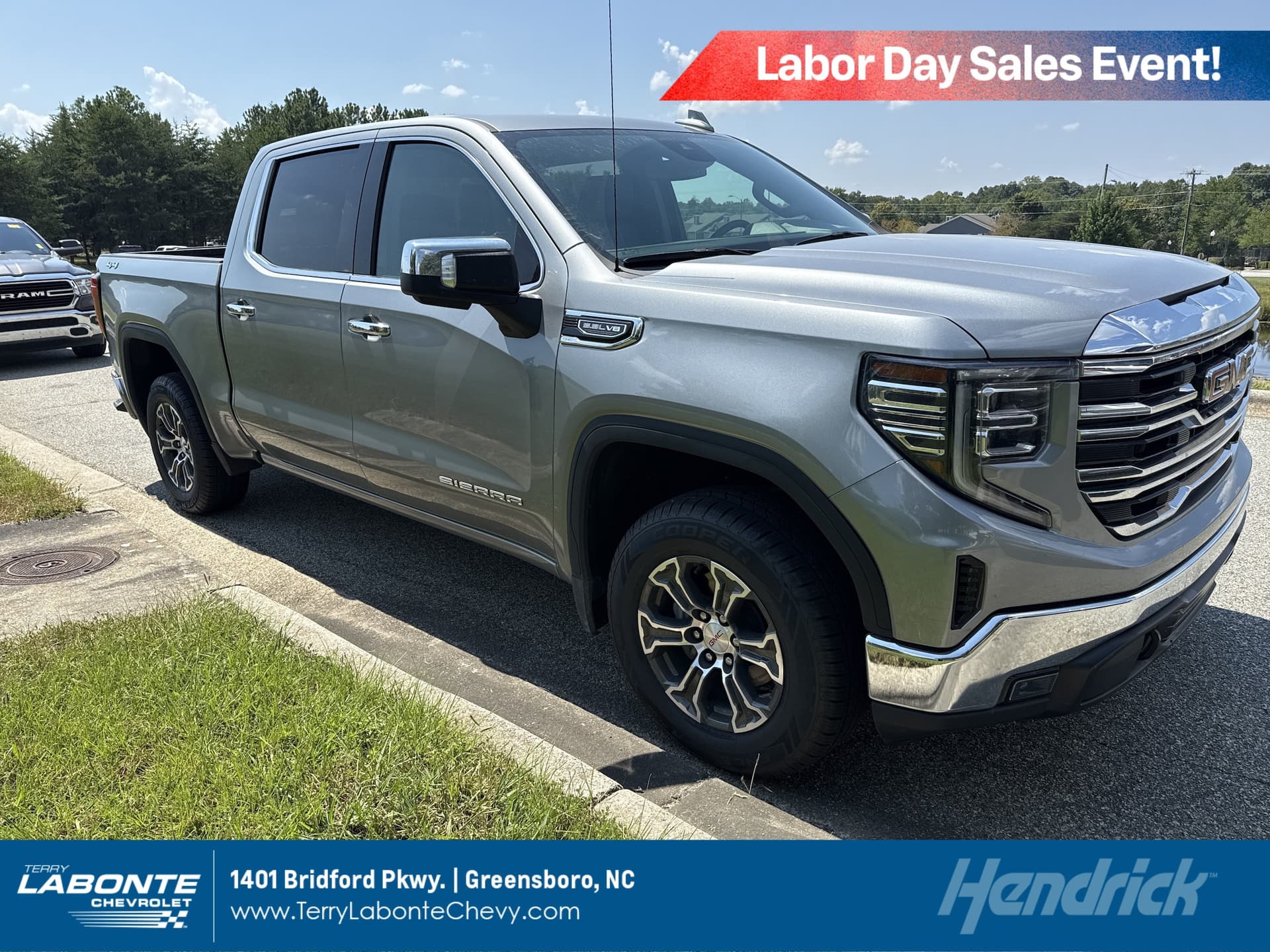 2025 GMC Sierra 1500 SLT — photo 1 of 11