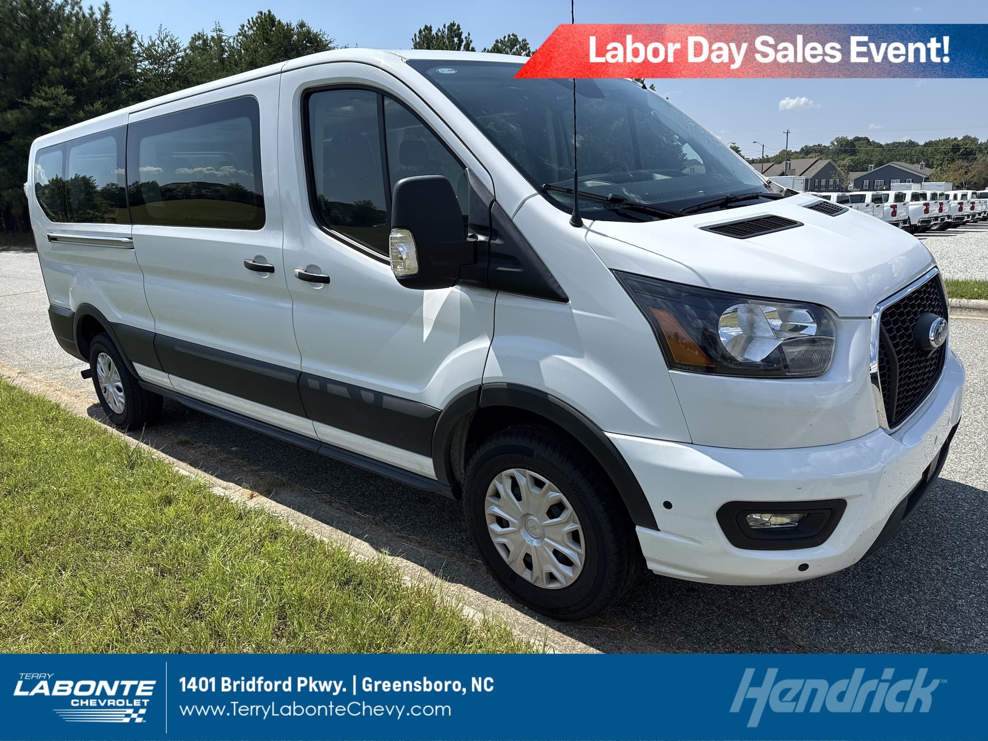 2025 Ford Transit Passenger Wagon XLT — photo 1 of 11