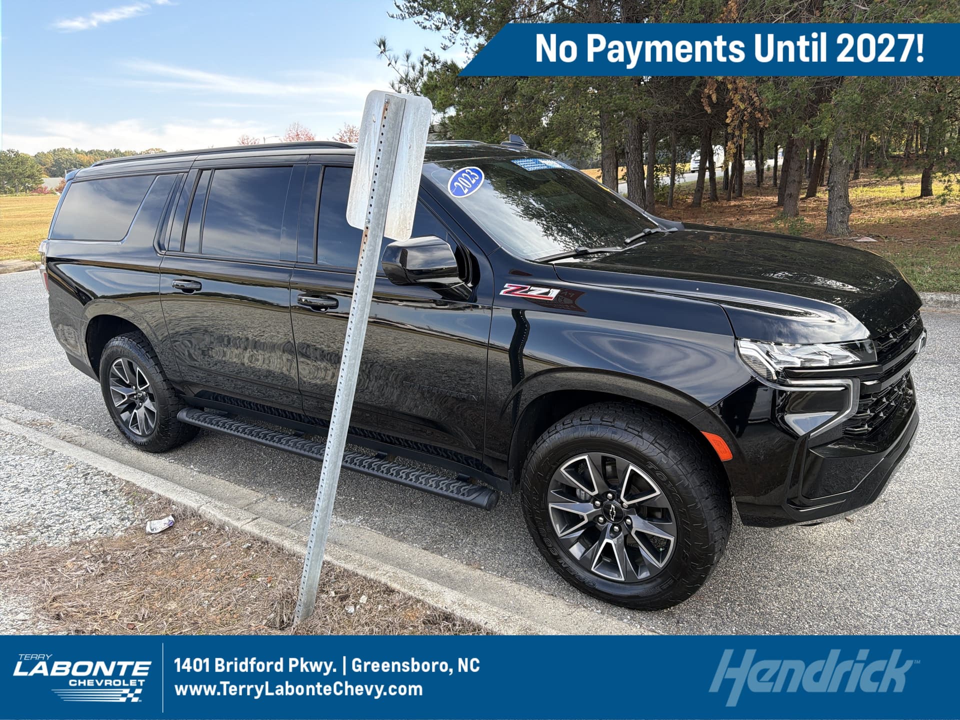2023 Chevrolet Suburban Z71 — photo 1 of 12