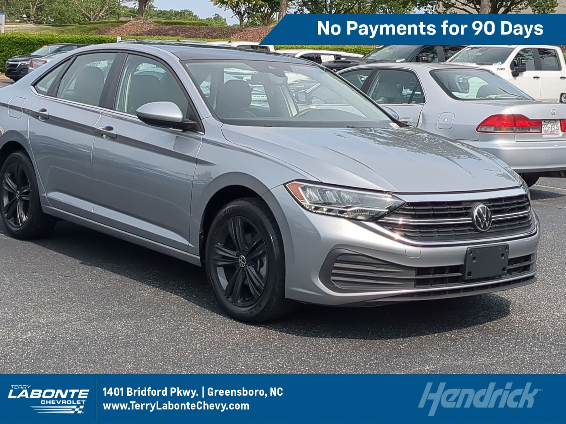 2023 Volkswagen Jetta SE — photo 1 of 33