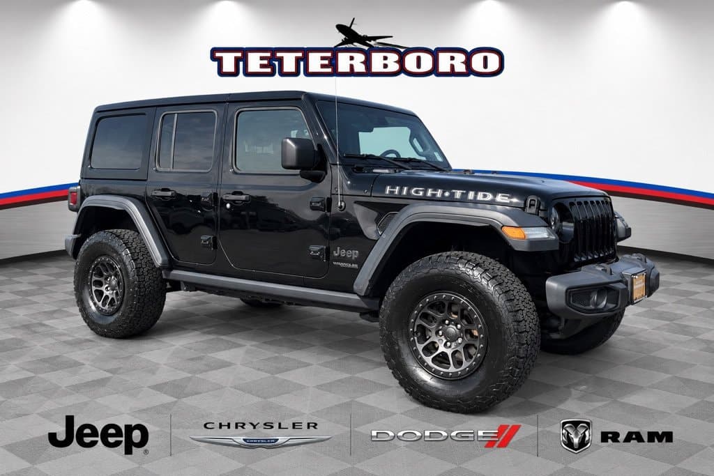2022 Jeep Wrangler Unlimited Sport — photo 1 of 35