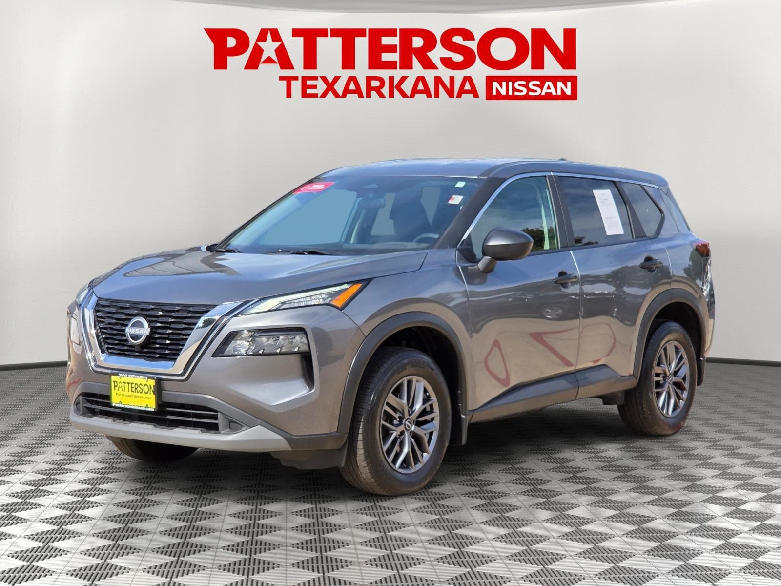2023 Nissan Rogue S — photo 1 of 35
