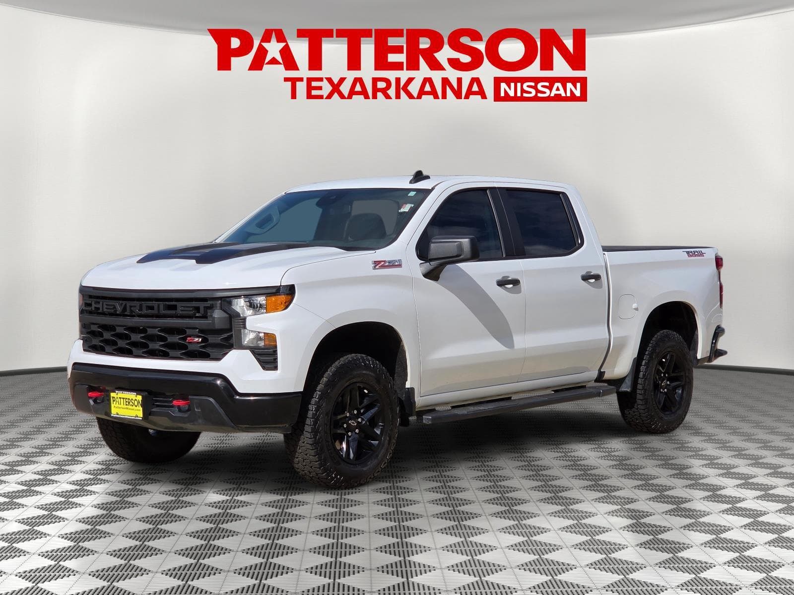 2024 Chevrolet Silverado 1500 Custom Trail Boss — photo 1 of 34