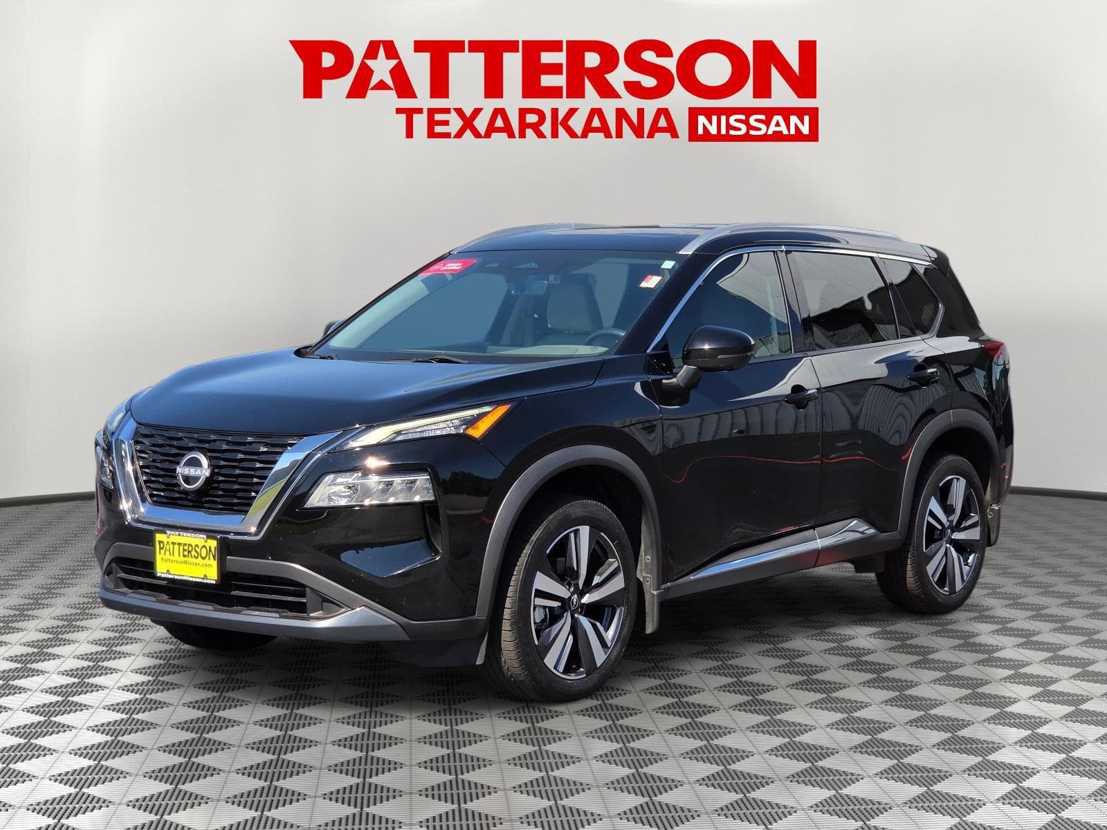 2023 Nissan Rogue SL — photo 1 of 35
